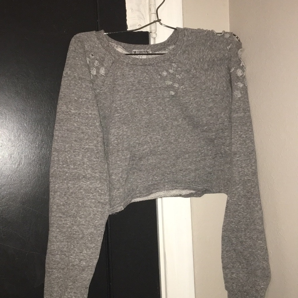Distressed long sleeve crop top